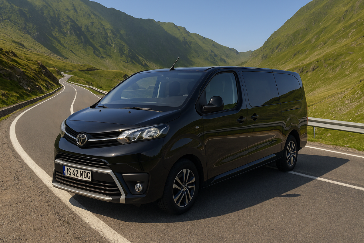 Microbuz Toyota Proace  Long - 8+1 Locuri